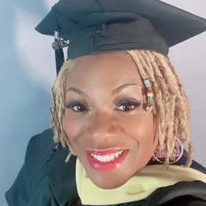 Meet your Posher, Lashanda